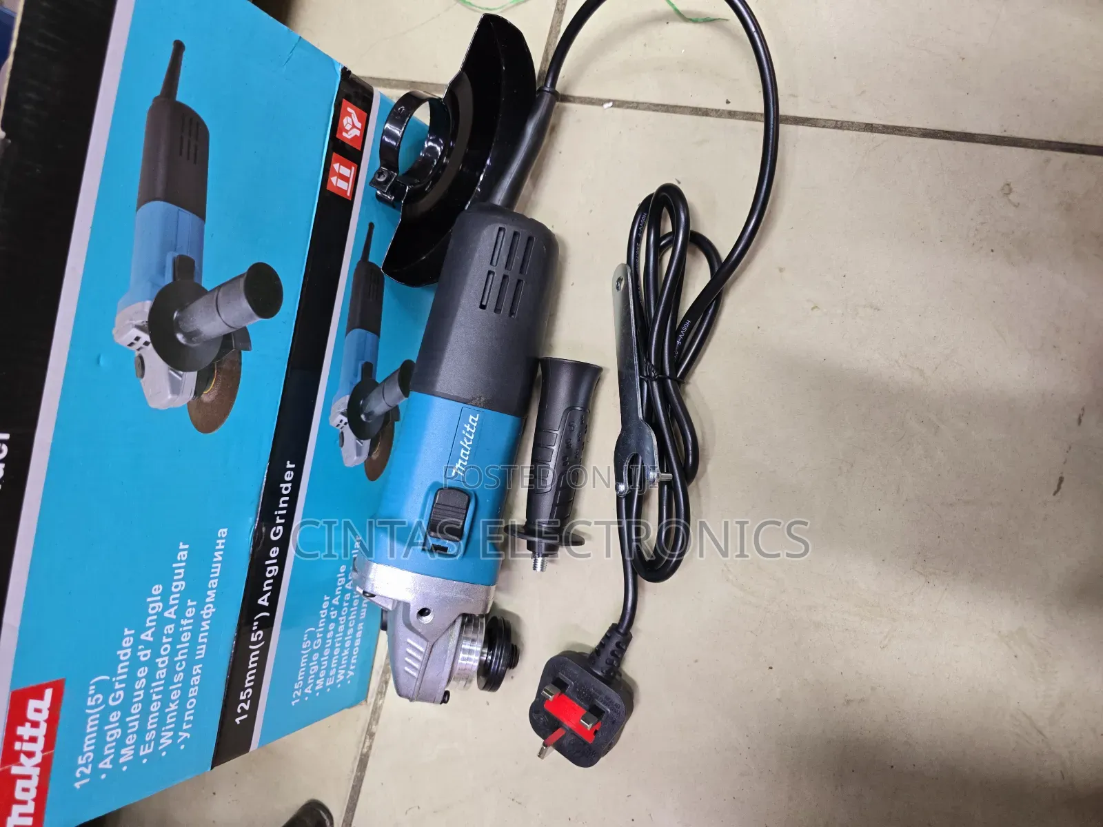 Makita Grinder 4" 840w