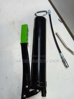 Brand New Manual Grease Gun - thumbnail 2