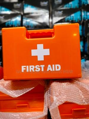 Medium Red Kit( 27cm By 18cm By 12cm) - thumbnail 2