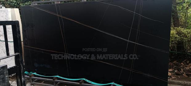 Black Gold Veins Kitchen Top - thumbnail 3