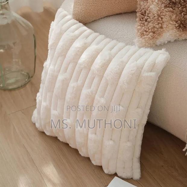 A Pair (2) White Plush Decorative Soft Cushion Cover - thumbnail 4