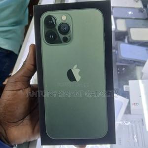 Apple iPhone 13 Pro Max 256 GB Gold - thumbnail 2