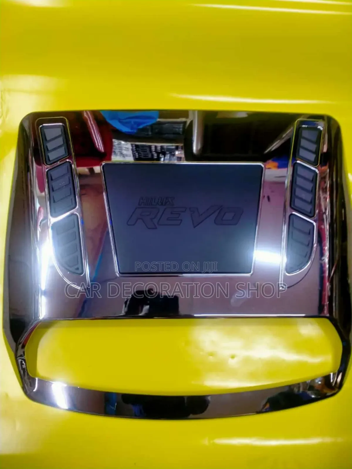 Revo Hilux Bonnet Scoop for Replacement