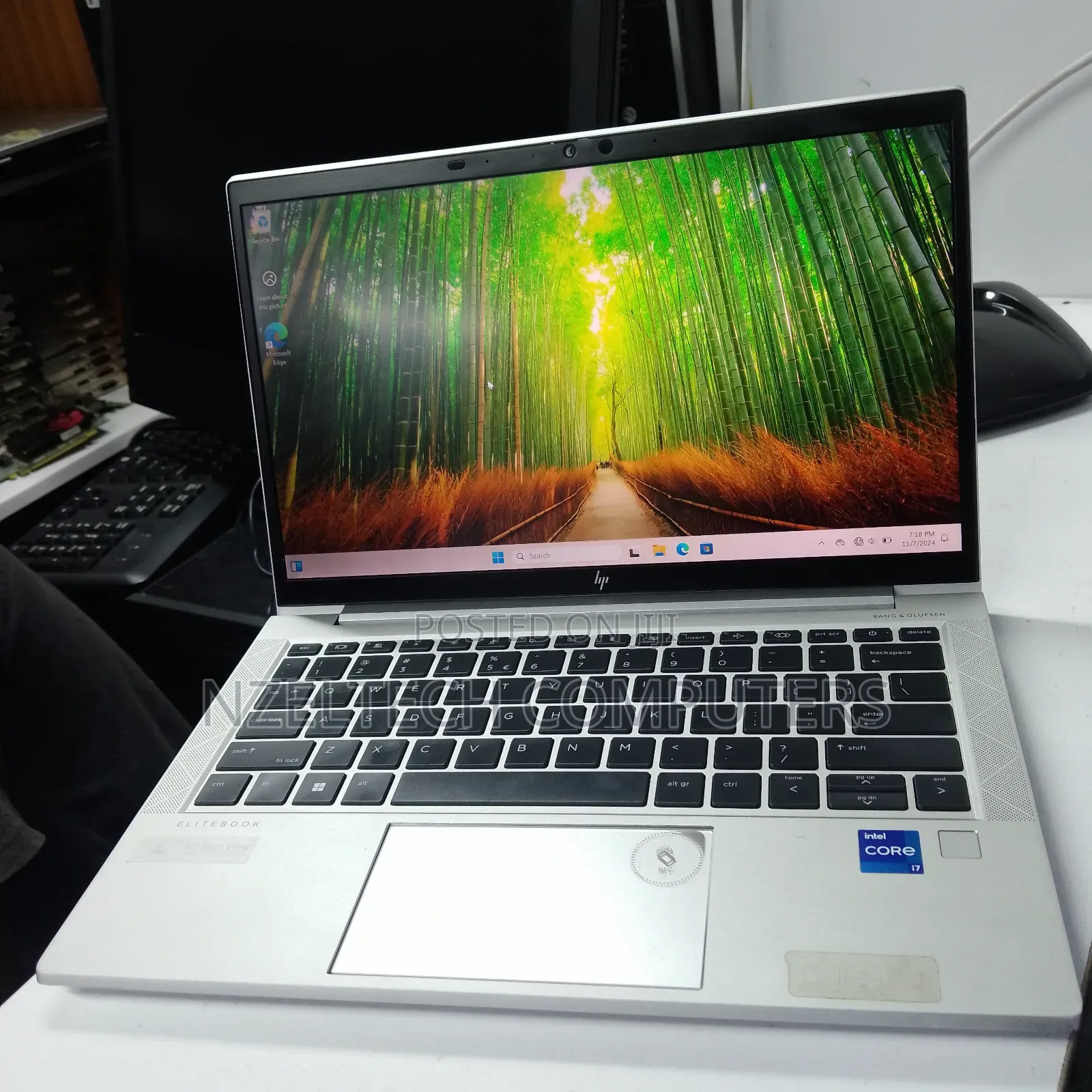 Laptop HP EliteBook 830 G8 16GB Intel Core I7 SSD 512GB