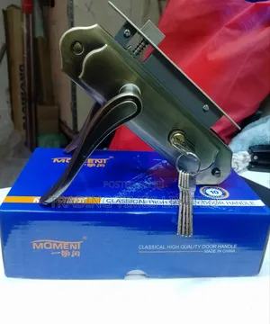 Moment Door Lock