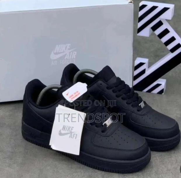 Air Force  Sizes 38,39,40,41,42,43,44,45. At 2000 - main view