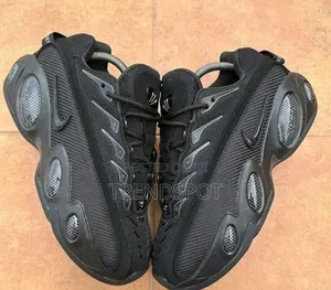 Nocta Sizes 40,41,42,43,44,45.