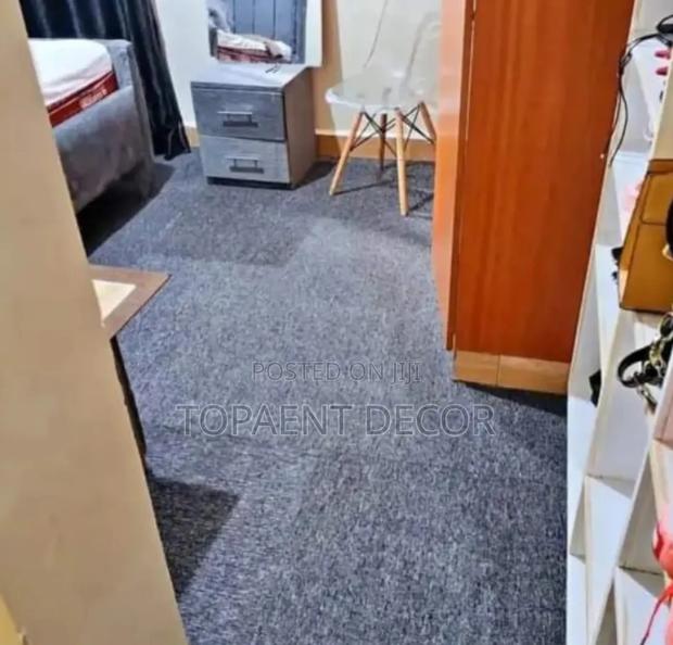 Grey Wall to Wall Bedroom Delta Carpet - main view
