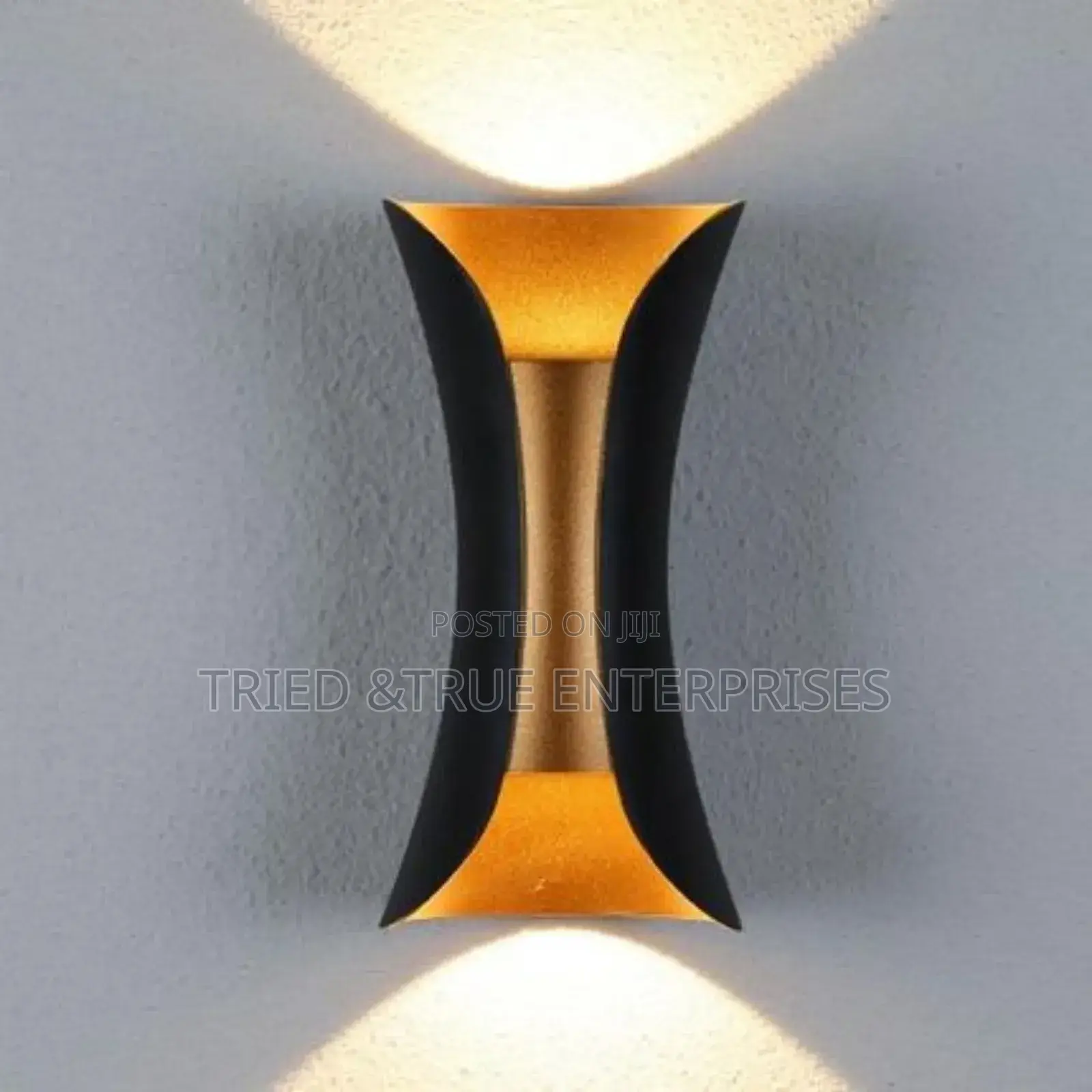 Modern Black Golden Wall Bracket Light 2gv