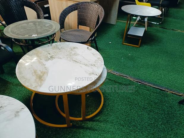 Marble Top Round Table. - thumbnail 2