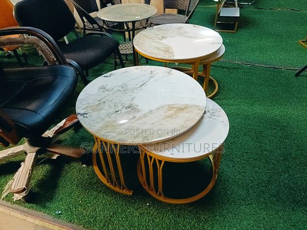 Marble Top Round Table. - thumbnail 3