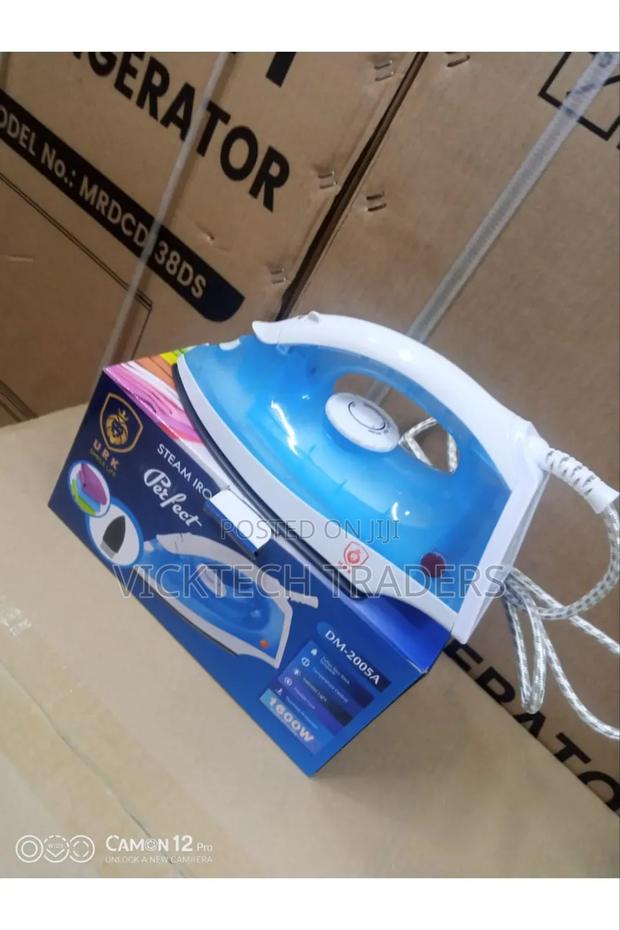 URK Steam Iron Box