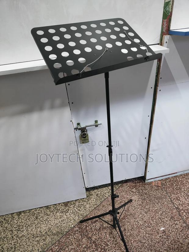 Tripod Stand With a Plate
