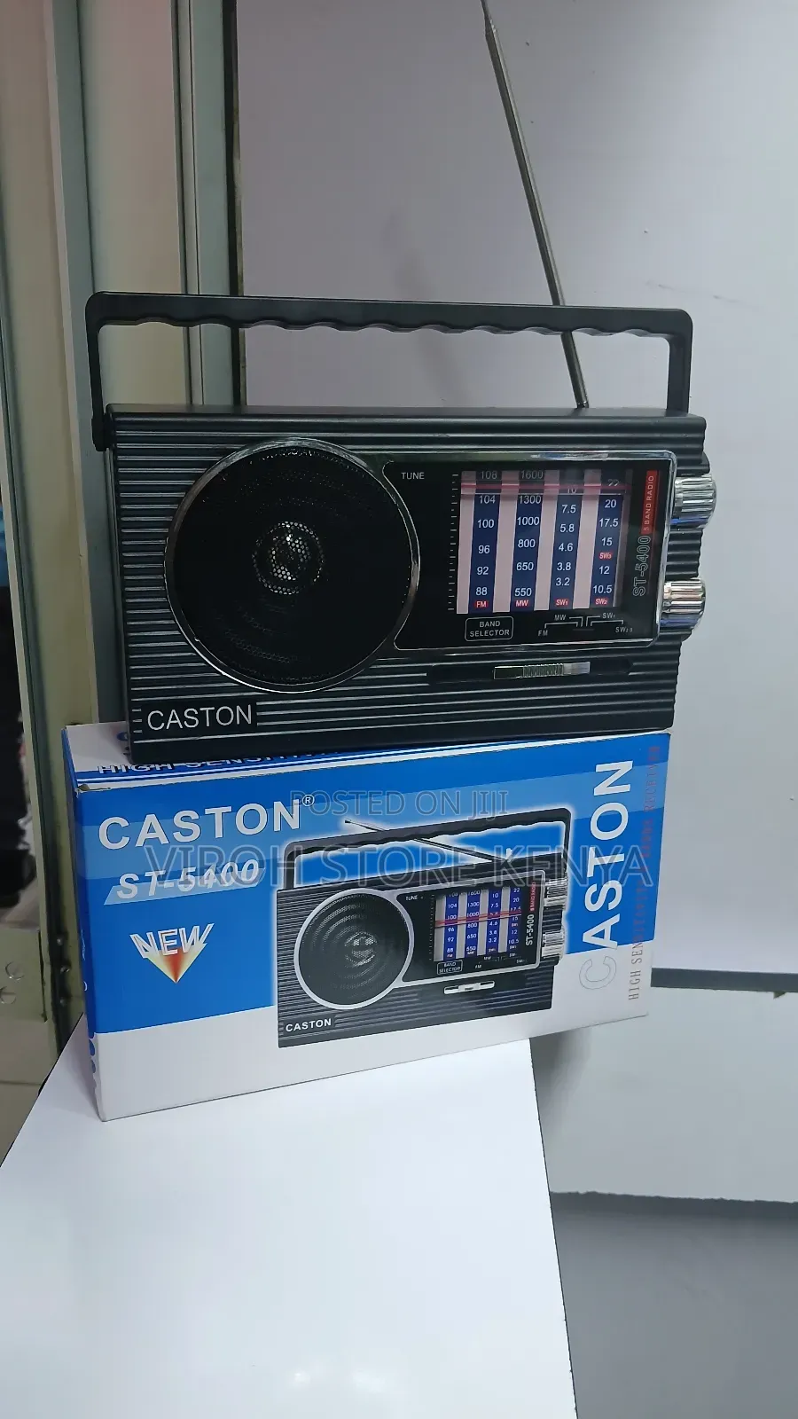 Caston 5400 Battery Radio