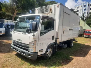 Isuzu ELF, Freezer Body