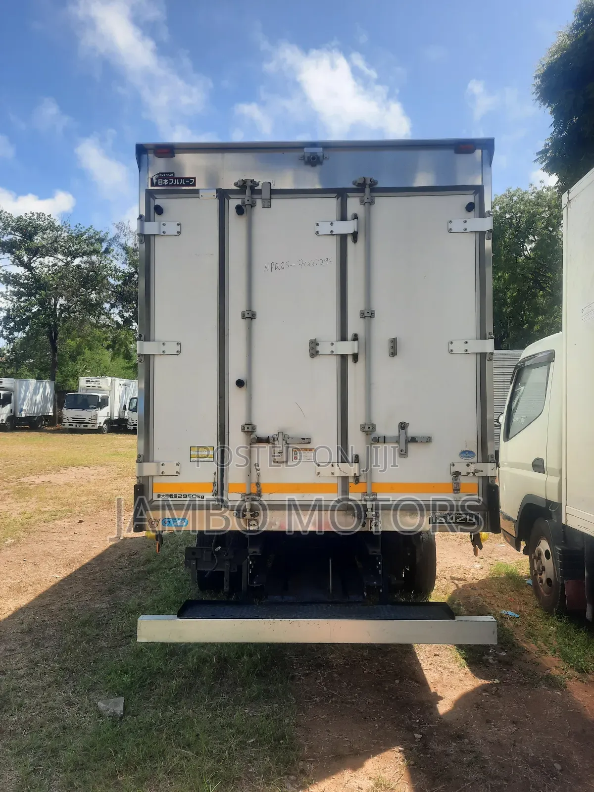 Isuzu ELF, Freezer Body