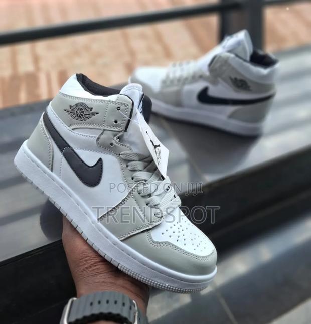 Jordan 1 Highcut Cut Size 36_____40 - main view