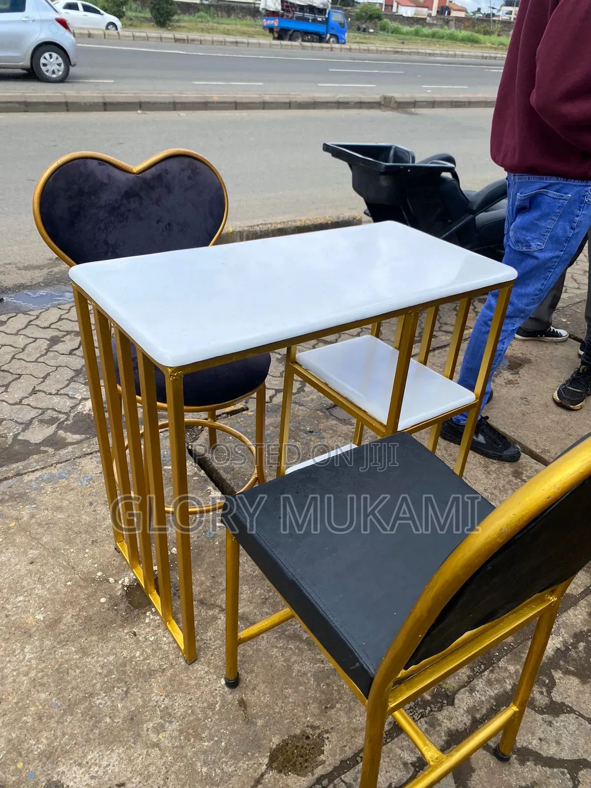 Black Set Love Manicure Chair and White Table