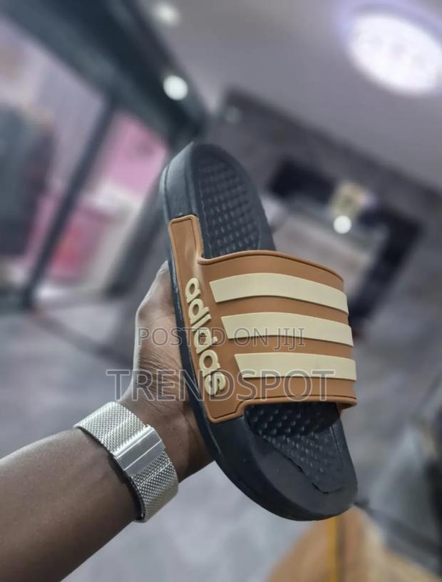 Adidas Slide Size 40___45 - thumbnail 3