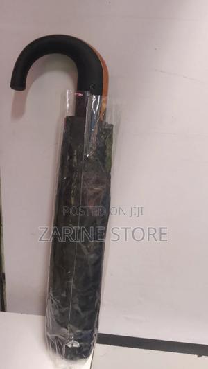 Black Rain Umbrella With Modernized Handle - thumbnail 2