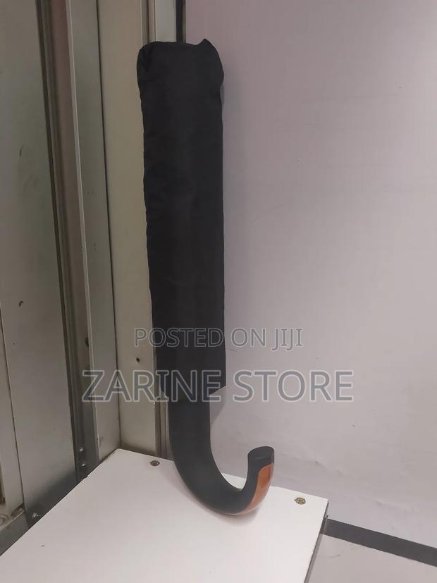 Black Rain Umbrella With Modernized Handle - thumbnail 4