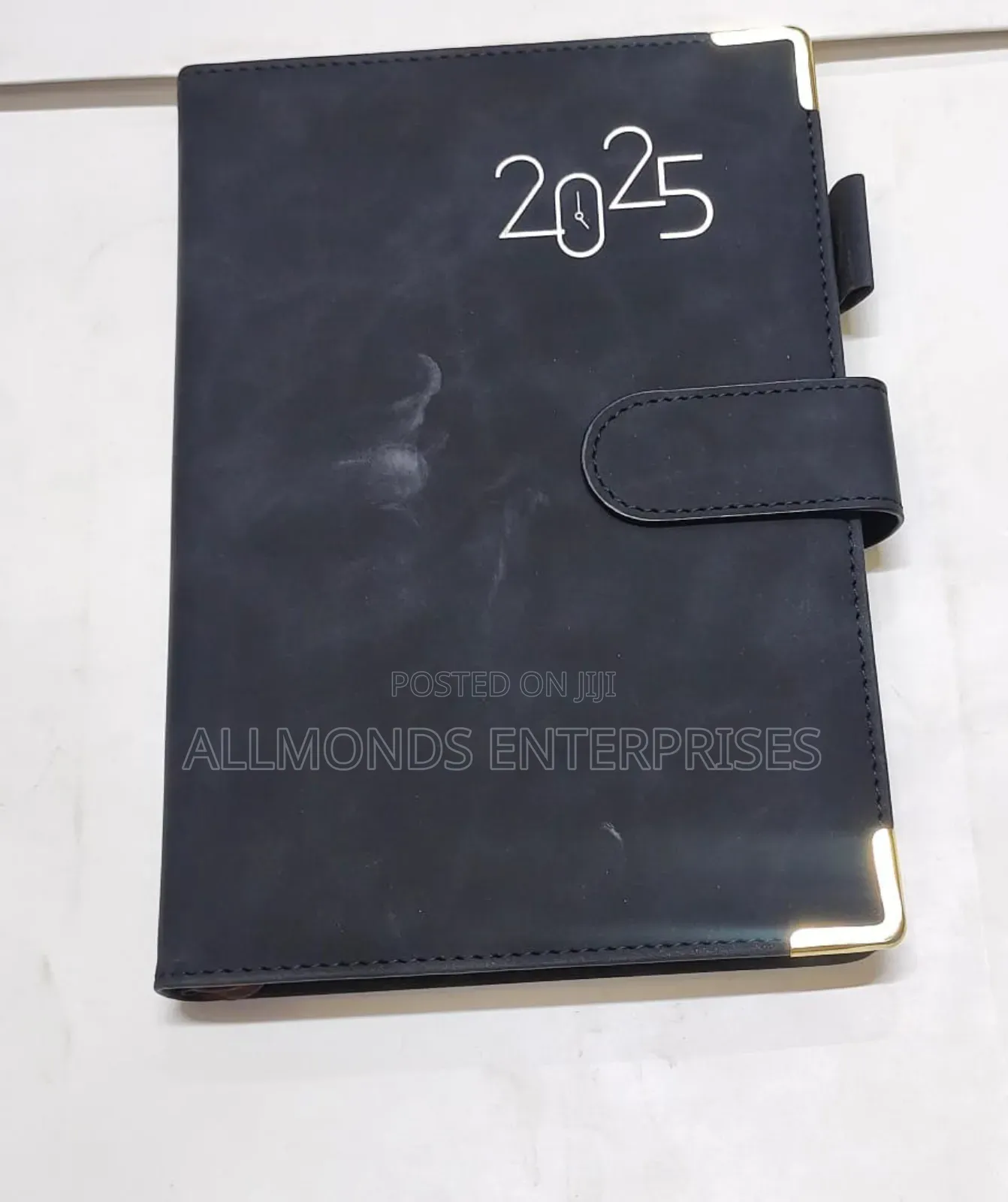 2025 Diary A4