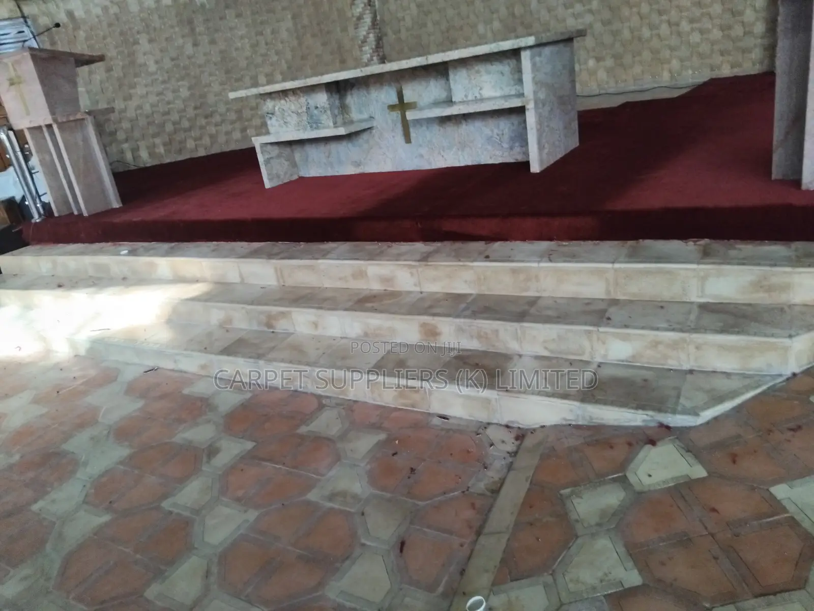 Stylish Maroon Carpet