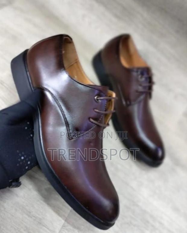Empire Official Shoes 39–45 at 2500