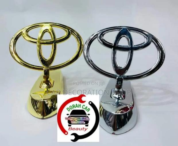 Toyota Bonnet Metallic Logo in Gold and Silver