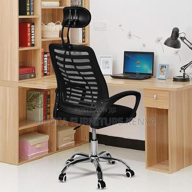 Office Chairs: Ergonomic Height Adjustable Comfort Chair