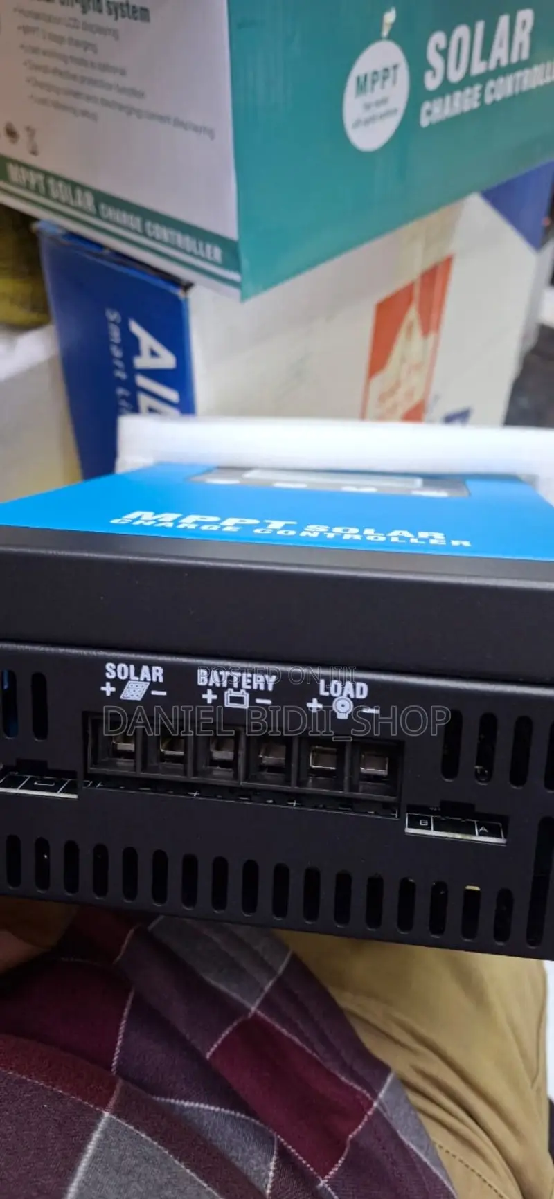 Solar MPPT Charge Controller 40amps