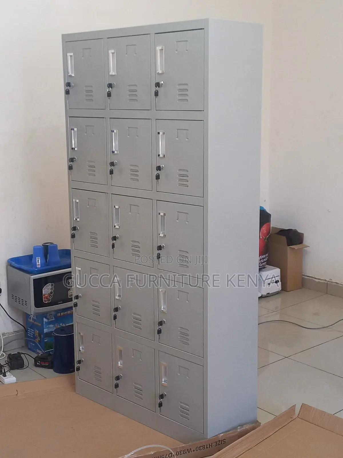 Cabinets:15-Doors Lockable Steel Storage Cabinet.