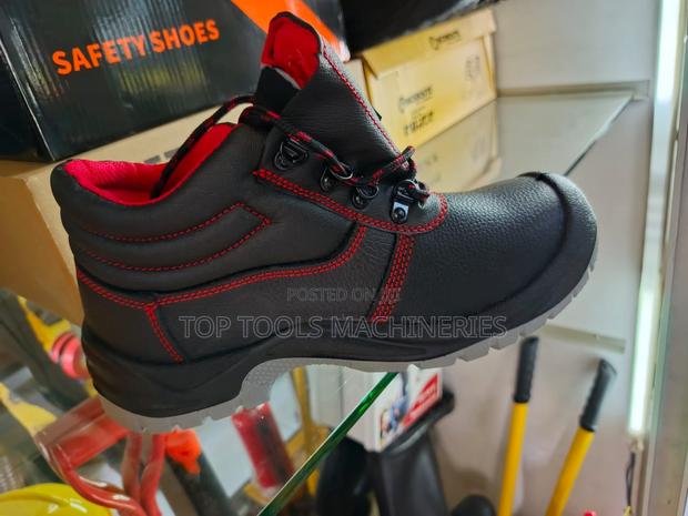 Safety Boot - main view