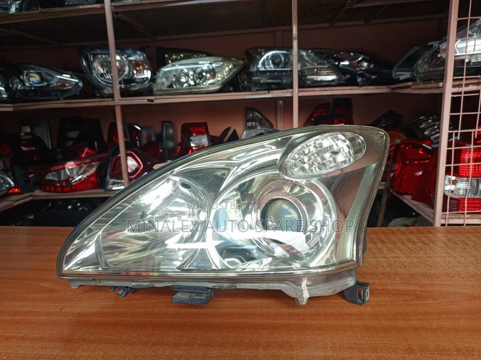 Harrier 240g Number 3 Zenon Lhs Headlight Complete