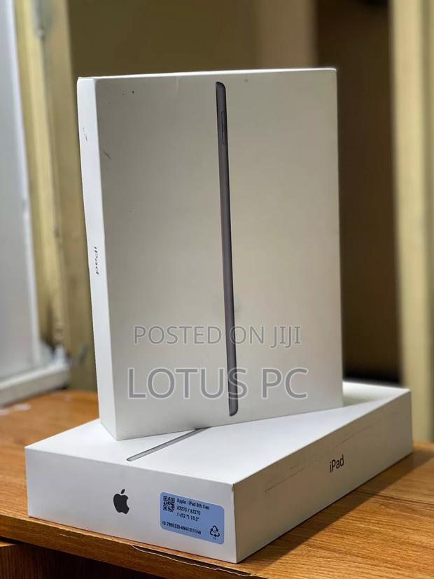 New Apple iPad 10.2 (2021) 32 GB Gray