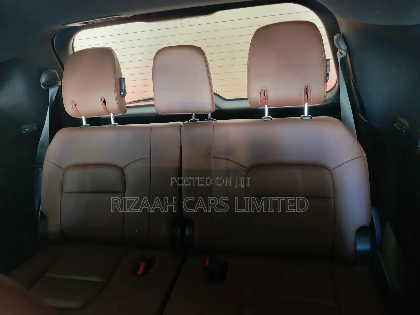Toyota Land Cruiser 4.6 V8 GX 2017 White