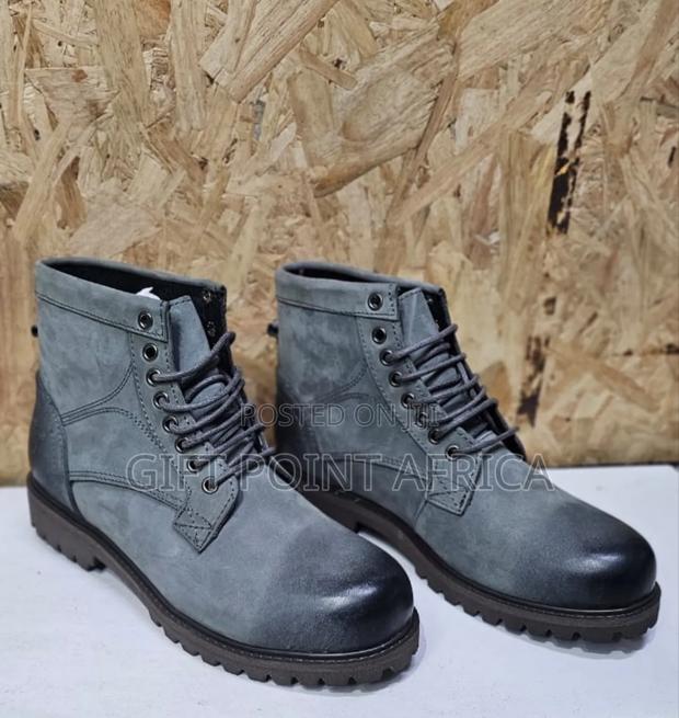 Grey Leather Timberland Boots for Men - main view