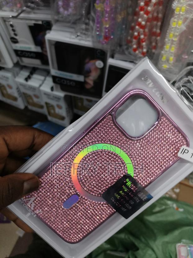 iPhone 13 Glitter Case With Magsafe Shockproof Cover-Pink - thumbnail 2