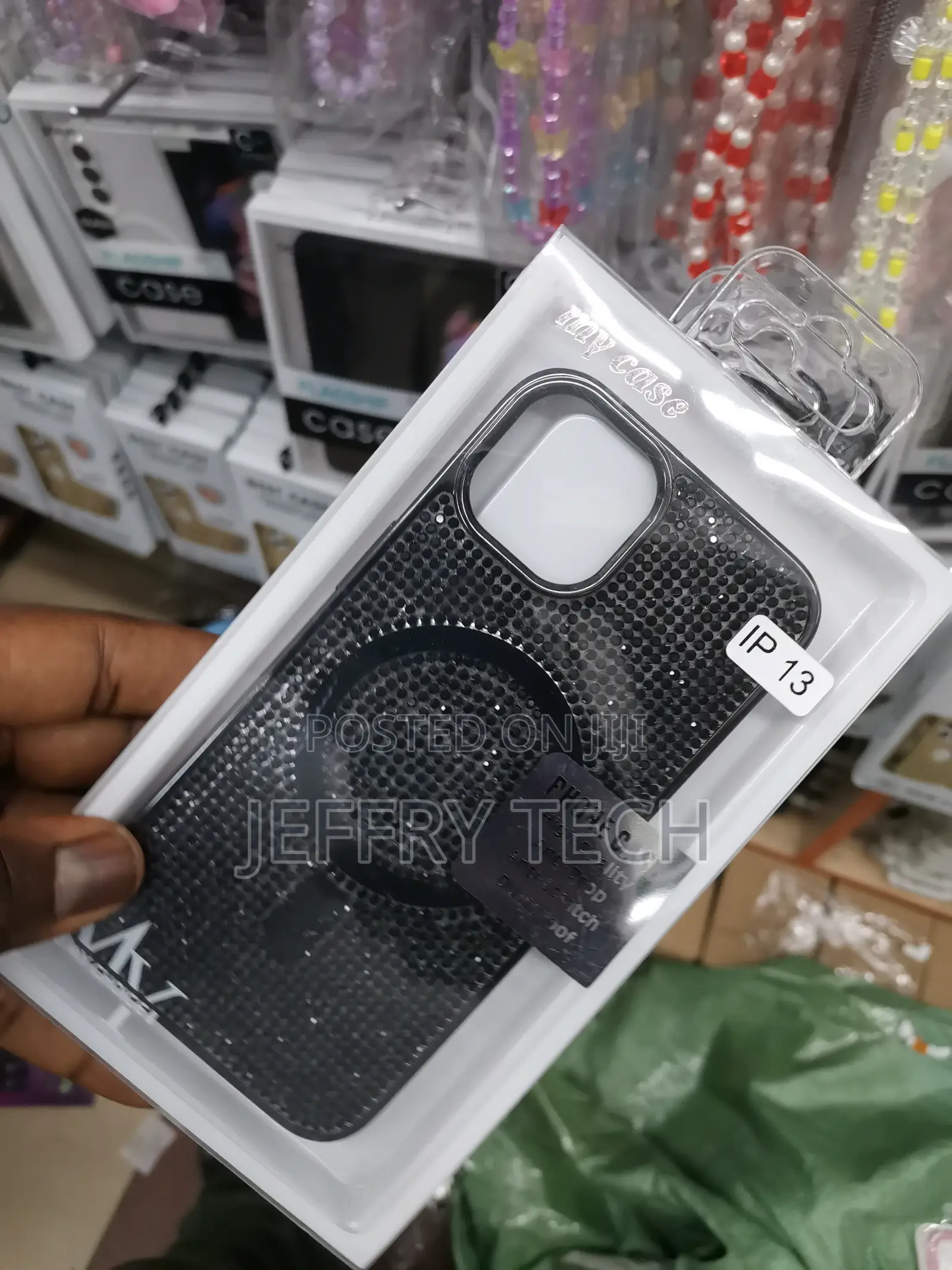 Black Glitter Magsafe Phone Case for iPhone 13