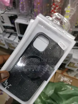 Glitter iPhone 12/12 Pro Case Compatible With Magsafe -Black