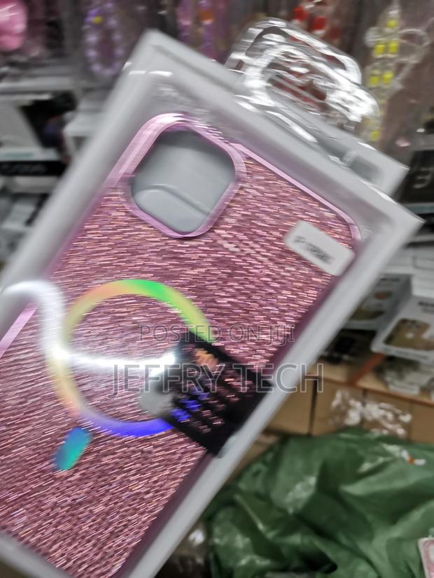 iPhone 11 Pro Max Compatible With Magsafe -Pink - thumbnail 3