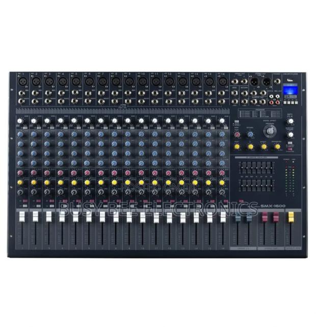 Soundcraft SMX 1600 16-Channel Mixer - main view