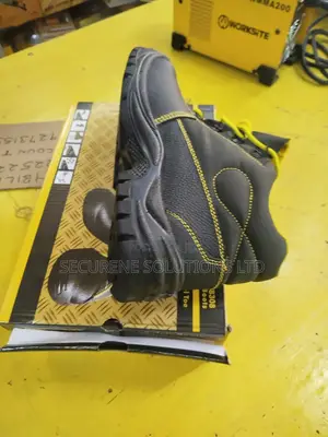 Working Site Safety Boot/Shoe Size 45&43 Only