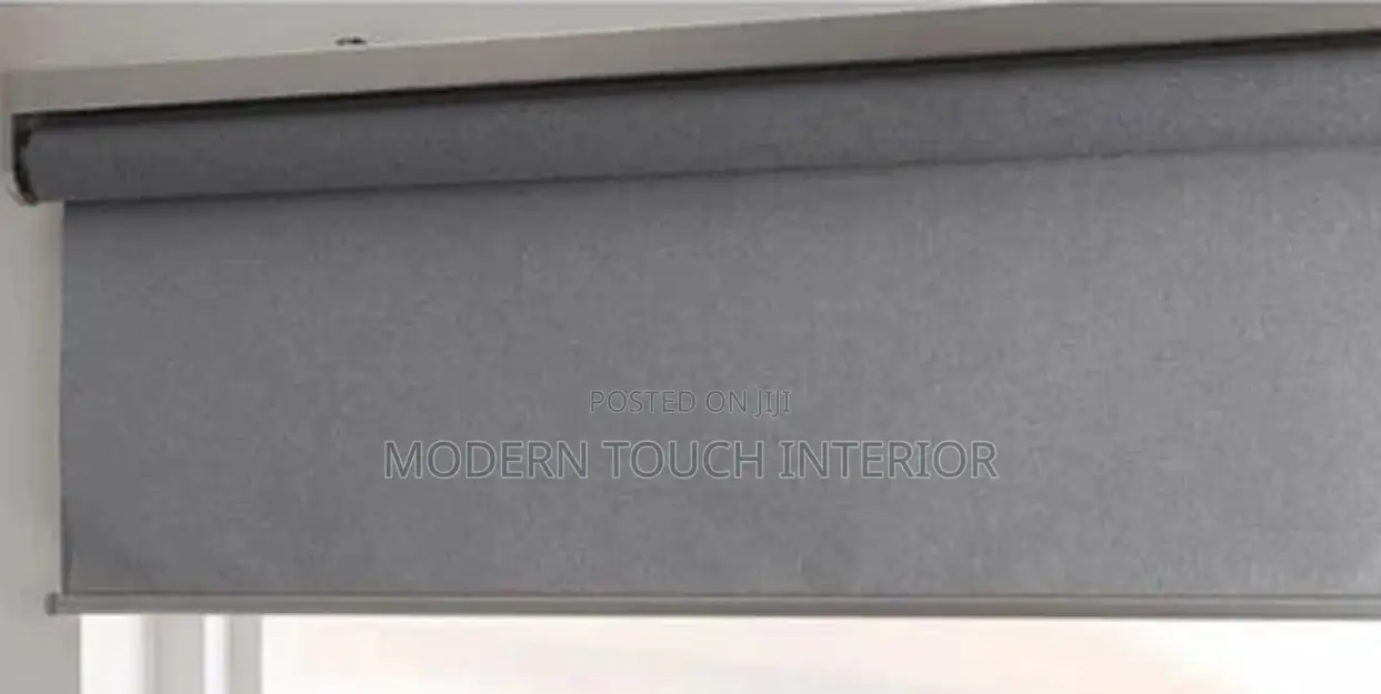 Elegant Sunscreen Blinds for Privacy and Shade