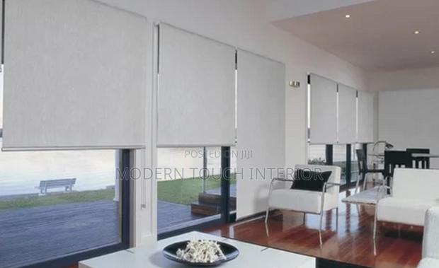 Functional Sunscreen Blinds for Office Spaces - main view