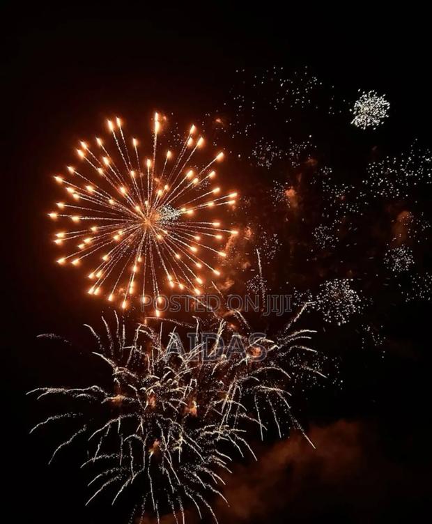 9 Shots Fireworks for Home Use - thumbnail 2