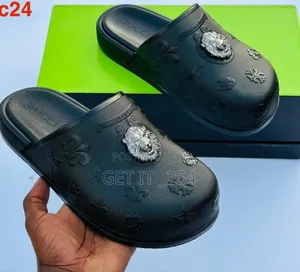 Clogs Size 40-45 Who