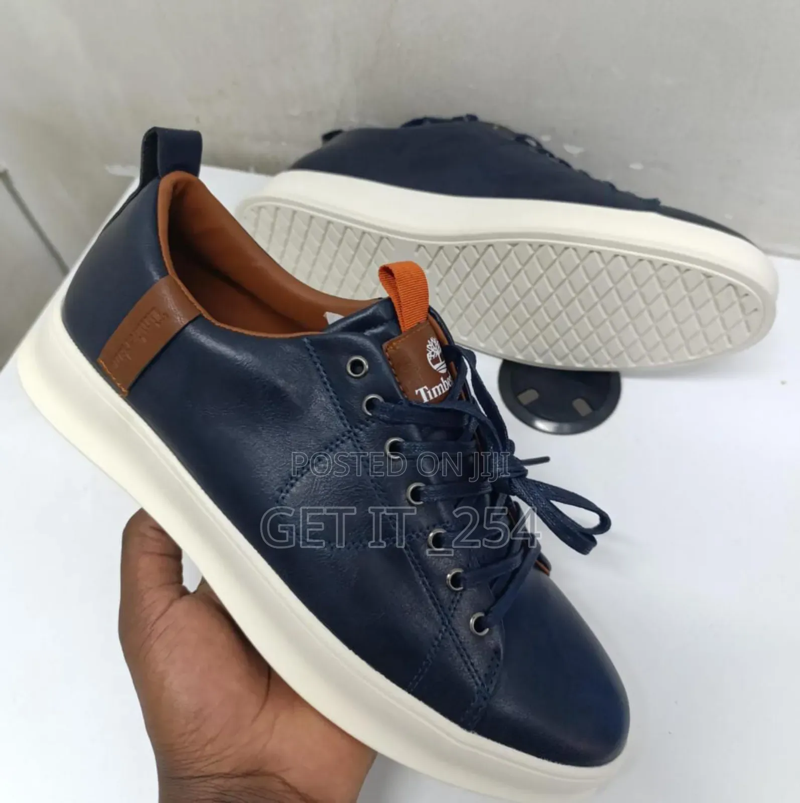 Lacoste Size 40-45