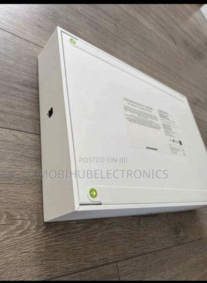 New Laptop Apple MacBook Pro 18GB Apple M3 Pro SSD 512GB