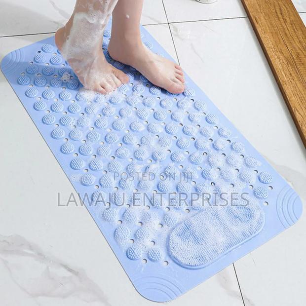 Blue Bathroom Antislip Mat With Footbrush - main view